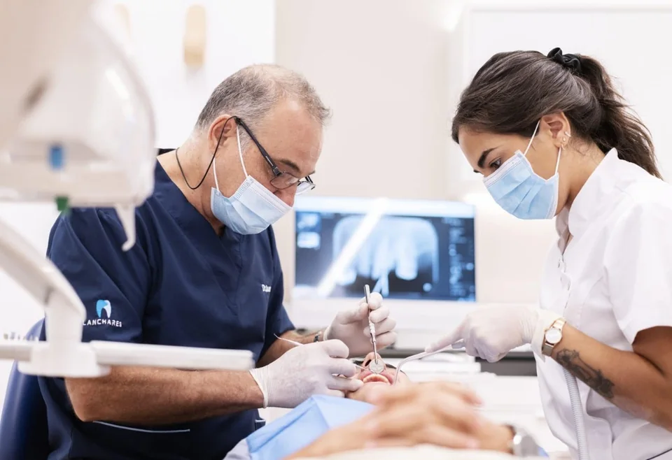 Periodoncia · Lanchares Dental